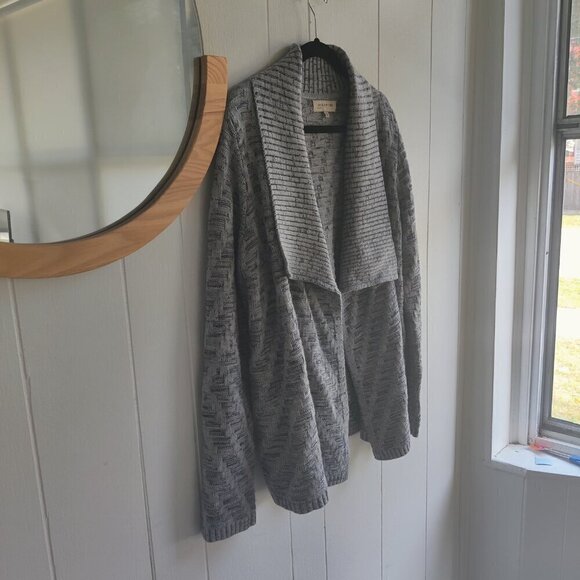 Jones New York Sport Knit Cardigan in Cotton & Acrylic , Open with Shawl  Design - Picture 3 of 7